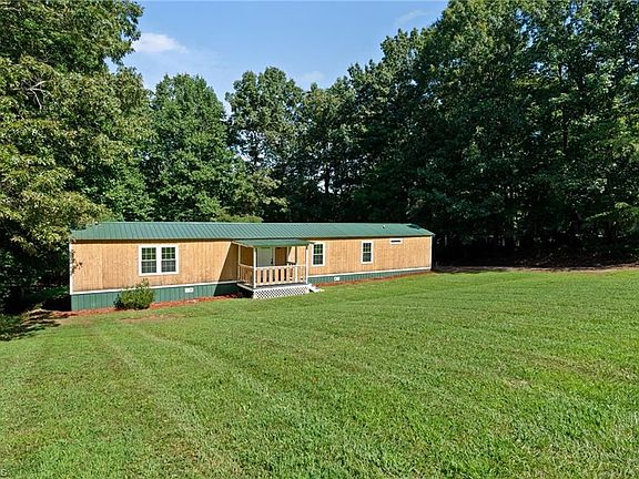 3rd image of 307 Lynnewood Dr