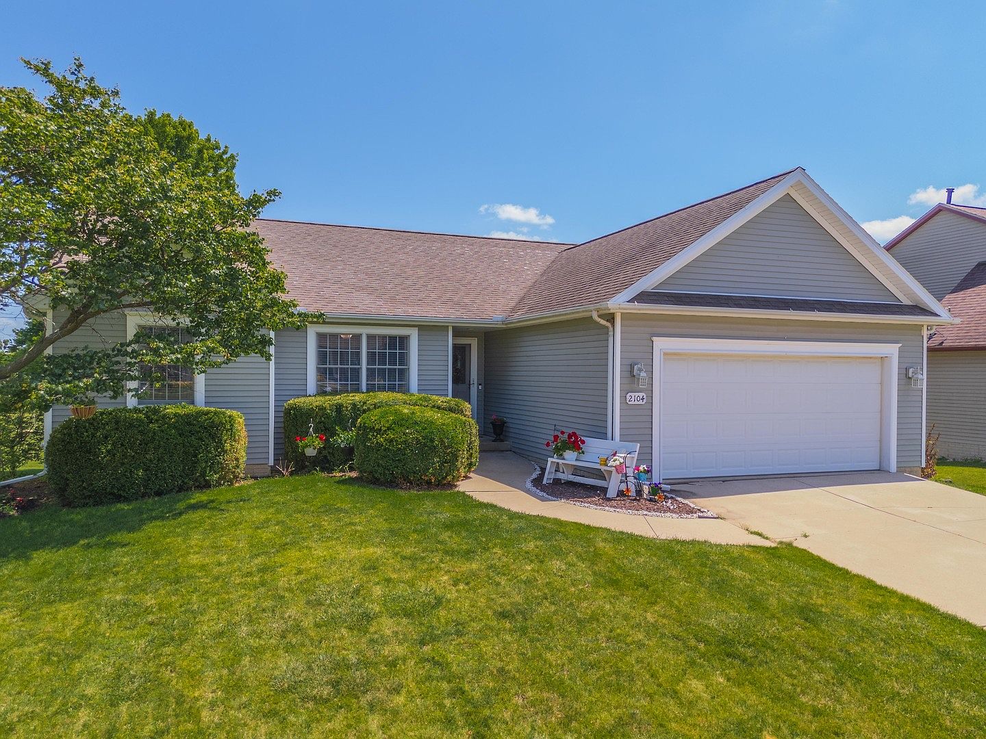 2104 Altoona Rd, Bloomington, IL 61705 | Zillow