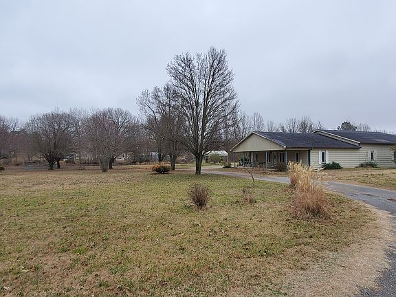 3rd image of 104 County Highway 430