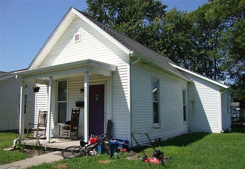 1st image of 706 S Pine St