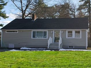 44 Parker Ave, Tewksbury, MA 01876