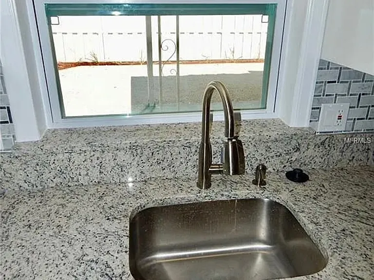 2240 Tahitian Dr — Photo 4