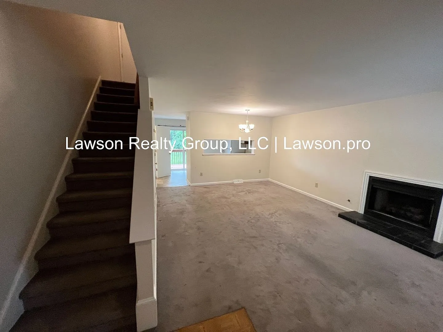 Spacious Two Bedroom in the Falls HOA in Roanoke County — Photo 2
