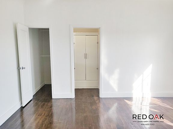 5th image of 4811 Melrose Ave APT 105