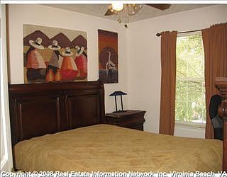4th image of 240 Whitewater Dr