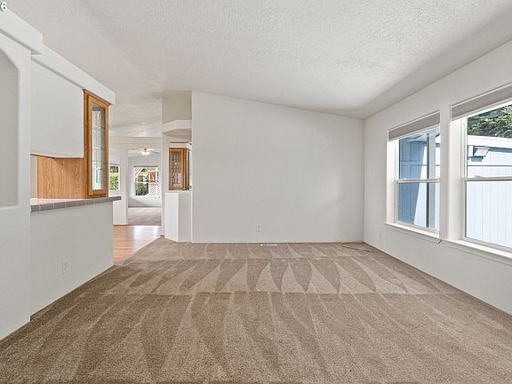 5th image of 98041 Hallway Rd Space 41