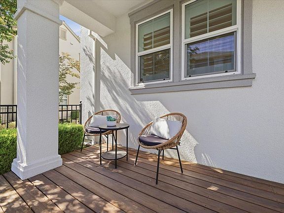 3rd image of 4437 Sunset View Dr