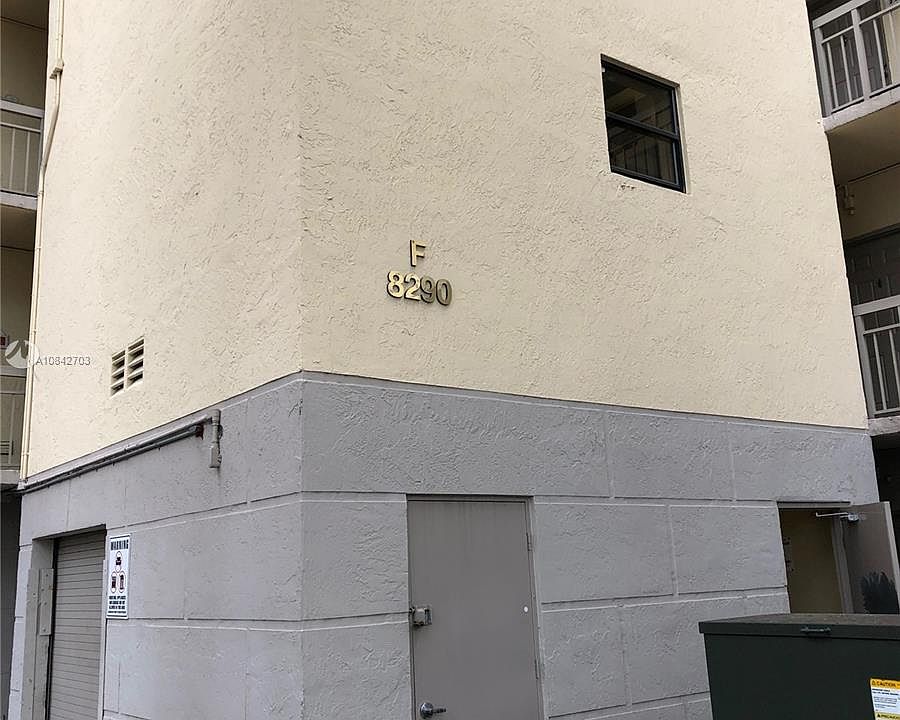 1st image of 8290 Lake Dr APT 418