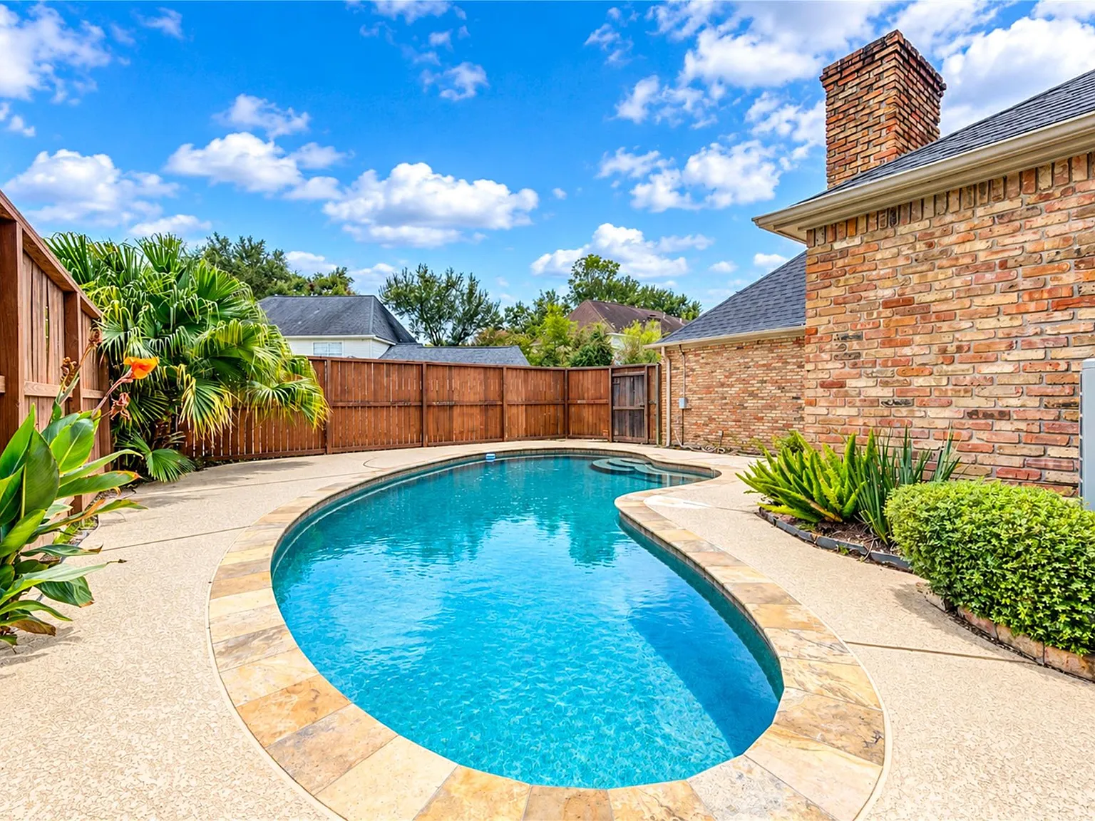 4 bed, 3.5 bath, 3184 sqft, $4,700 — Photo 3