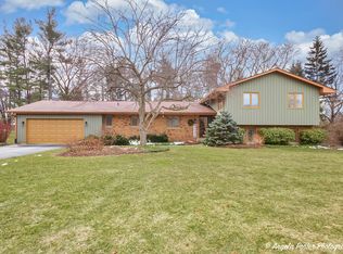 14617 Honeysuckle Ln, Woodstock, IL 60098