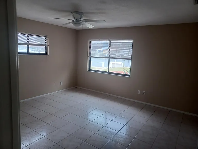4900 Dory Dr — Photo 8