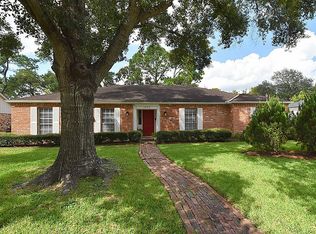 10714 Del Monte Dr, Houston, TX 77042