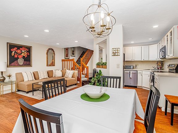 5th image of 920 Ridgefield Cir #920B