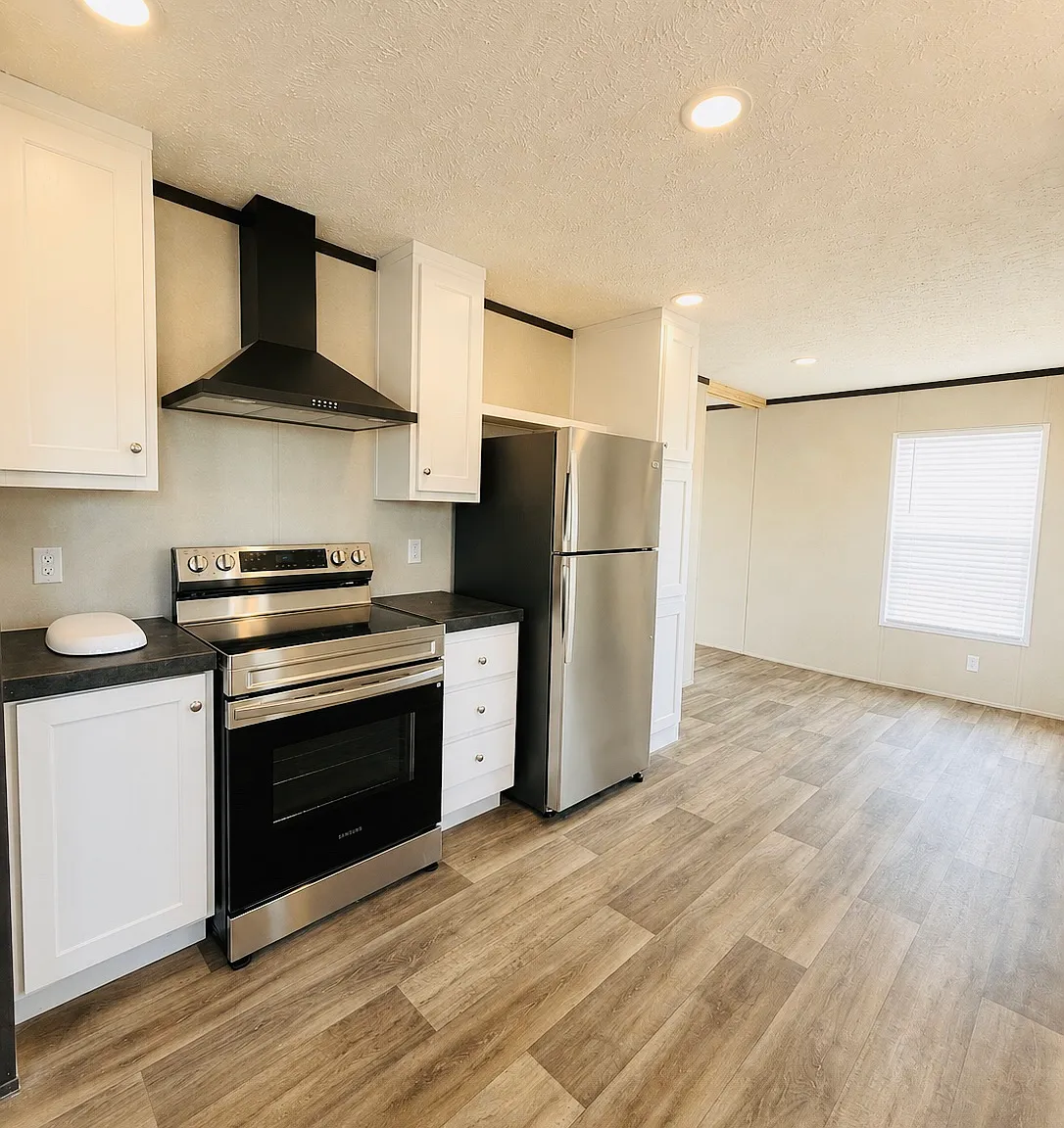 3 bed, 1152 sqft, $1,255 — Photo 4