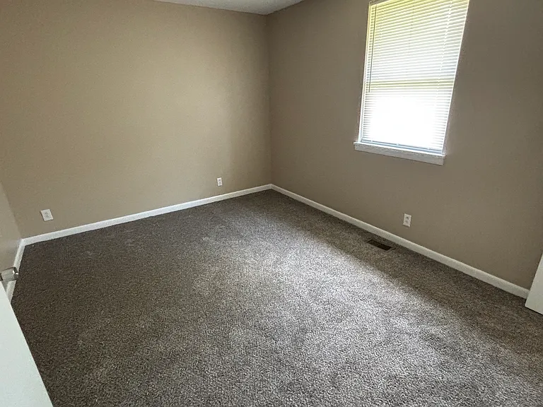 2227 Stokes Rd — Photo 8