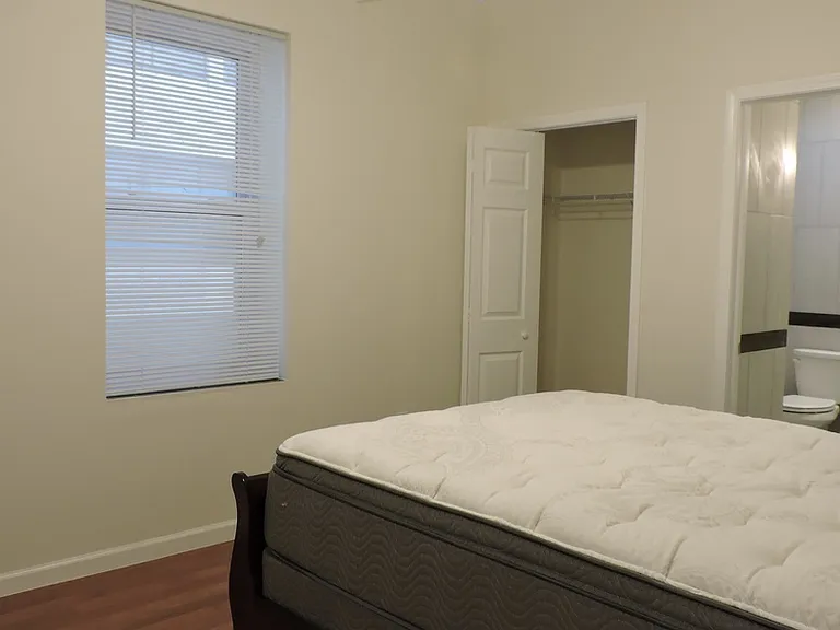 309 Sycamore Street Apartments — Photo 14