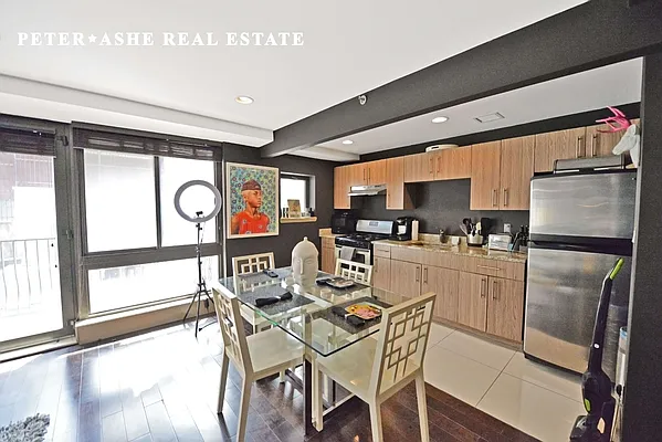 Rented by Peter Ashe | media 24