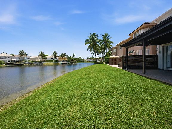 5th image of 11180 NW 73rd Street