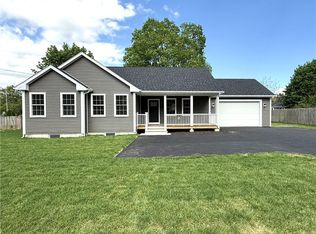 189 Pleasant View Ave, Smithfield, RI 02917