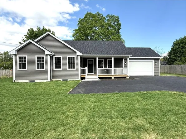 189 Pleasant View Ave, Smithfield, RI 02917