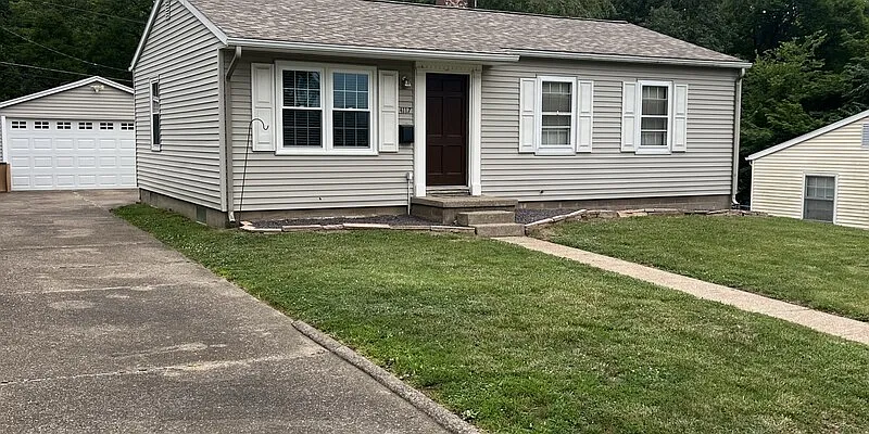 4117 Meadowridge Rd photo 1