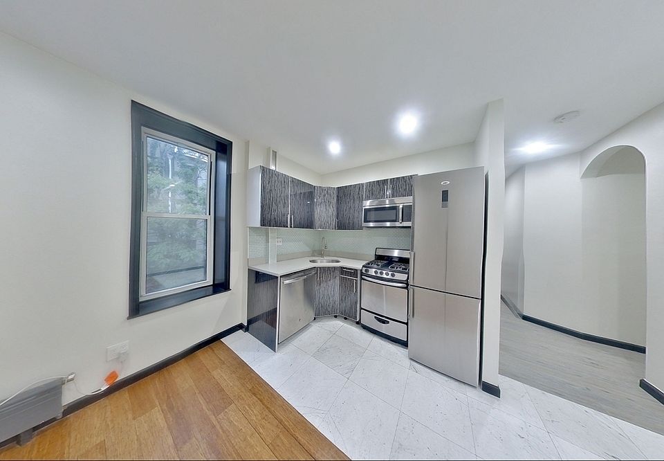 1st image of 190 E 2nd St #15A