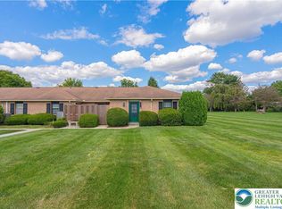 2771 Rolling Green Pl, Macungie, PA 18062