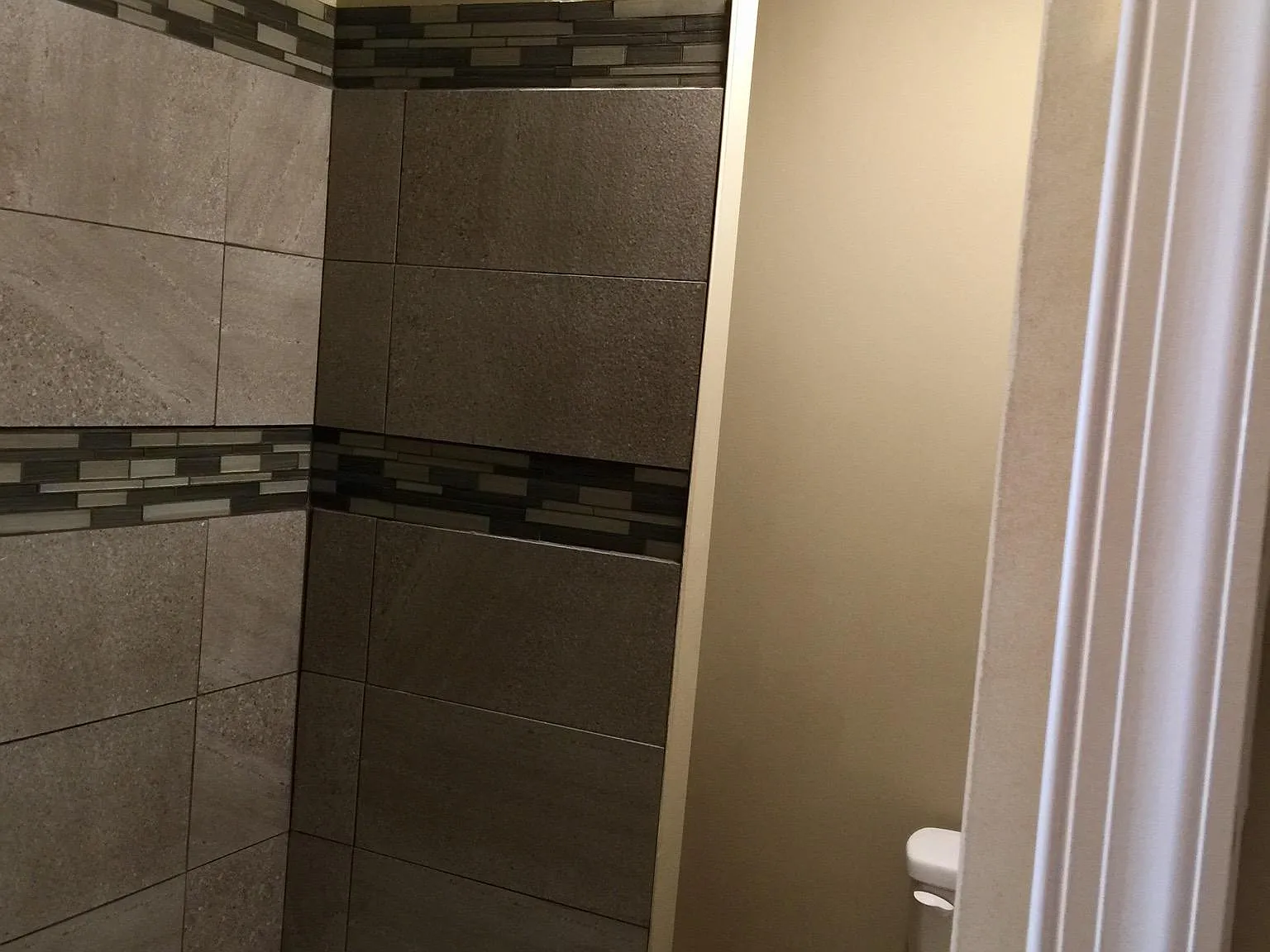 6541 Regent St — Photo 4