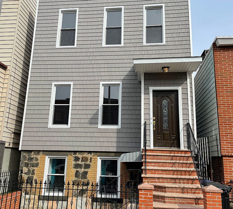 1st image of 3613 34th St #2