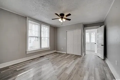 1135 N Ash St — Photo 8