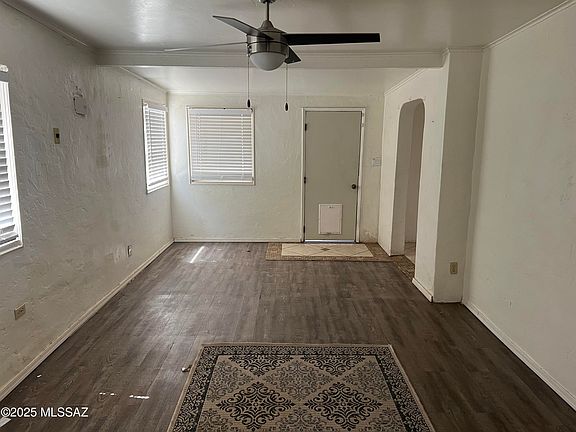 4th image of 3777 E Hardy Dr #1-3