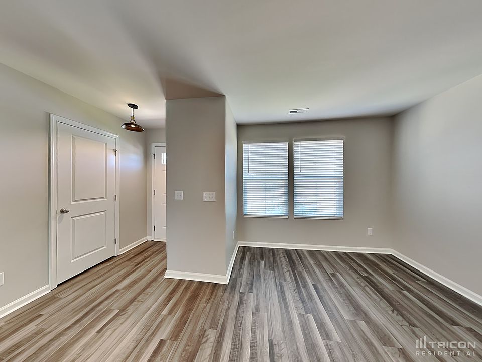 319 Skipton St Greenville, SC, 29605 Apartments for Rent Zillow
