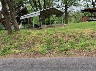 6211 S 14th St, Saint Joseph, MO 64504