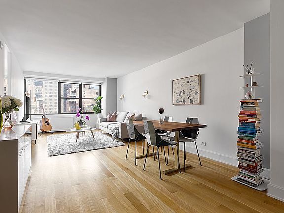 2nd image of 305 E 40th St #16C