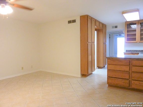 4th image of 8401 N New Braunfels Ave APT 307