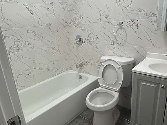 5th image of 0 Bruckner Blvd #1