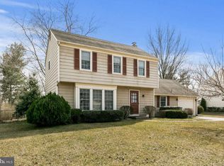 207 Bentwood Dr, Delanco, NJ 08075