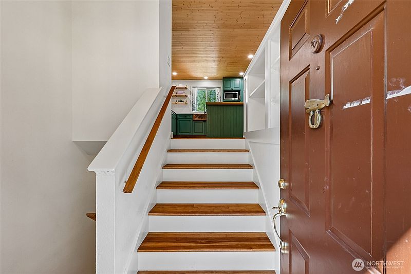 3rd image of 2701 196th Street SE