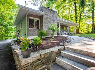 1553 Strawberry Rd, Mohegan Lake, NY 10547