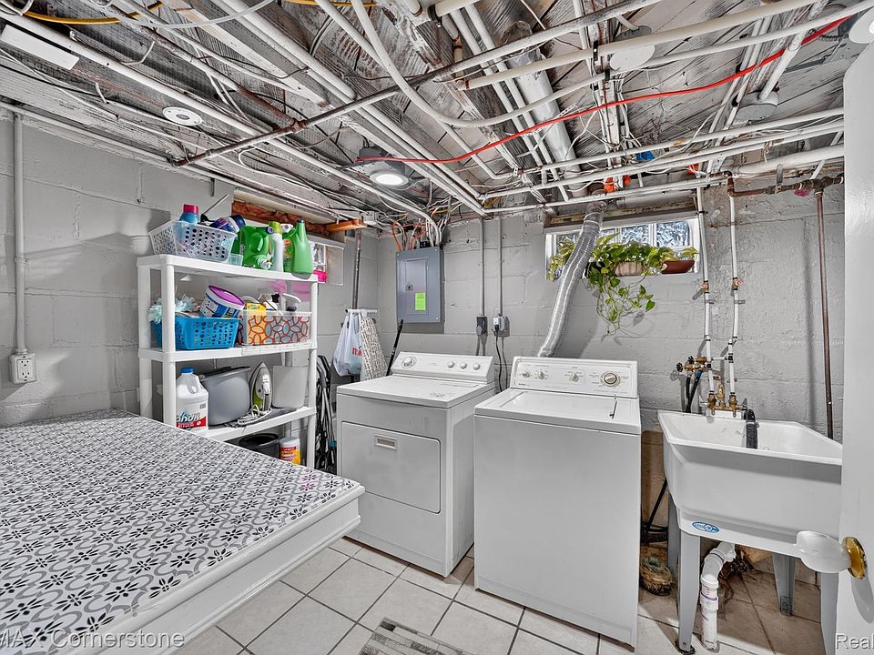 4040 Longtin Ave, photo 26