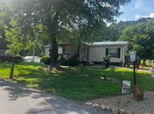 1157 Hunting Hill Rd, Piney Flats, TN 37686