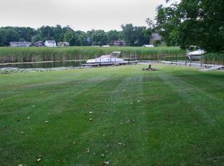 4653 Carlow Rd, Mound, MN 55364