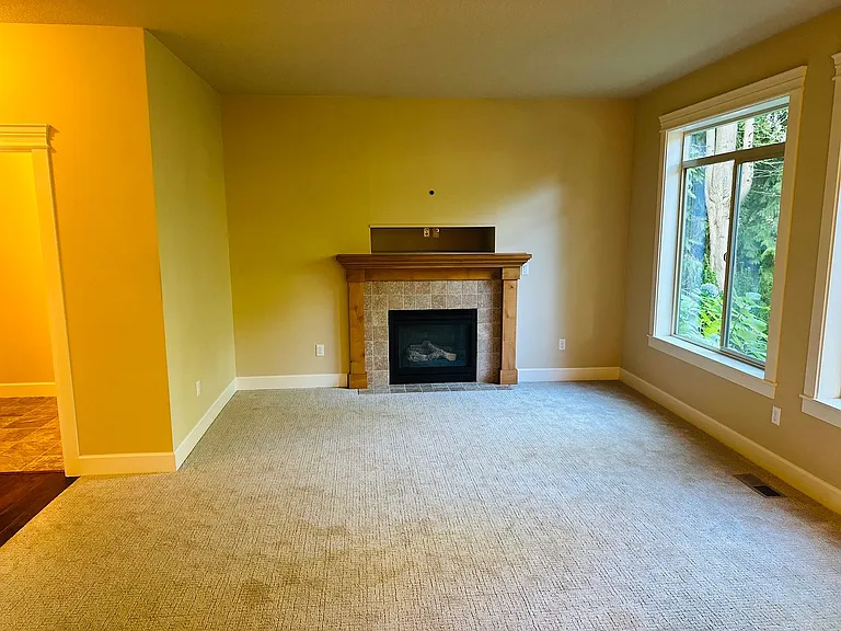 12510 NW 34th Ct — Photo 12