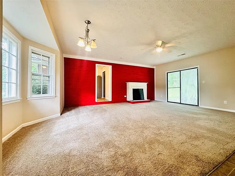 6150 Mallory Rd — Photo 7