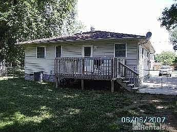 2nd image of 4908 Vassar Ave