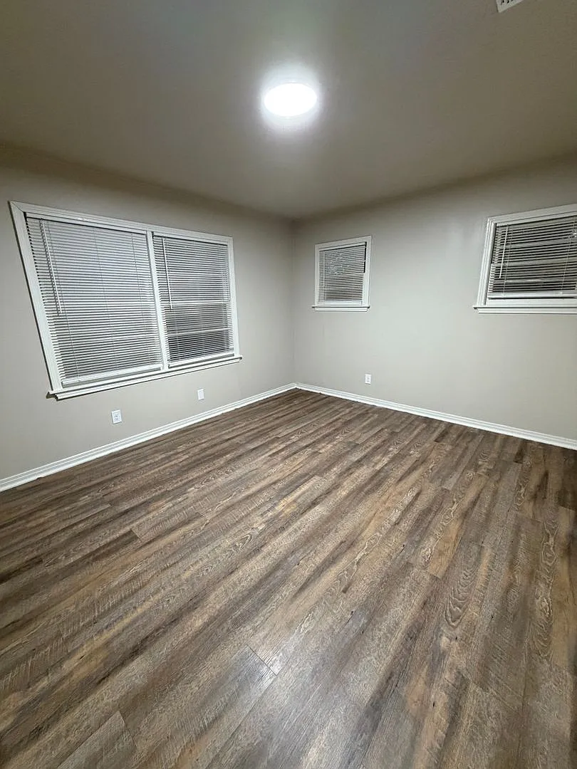 3 Bed 1 Bath Home for RENT! — Photo 4