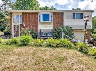 178 Rosemont Dr, Coraopolis, PA