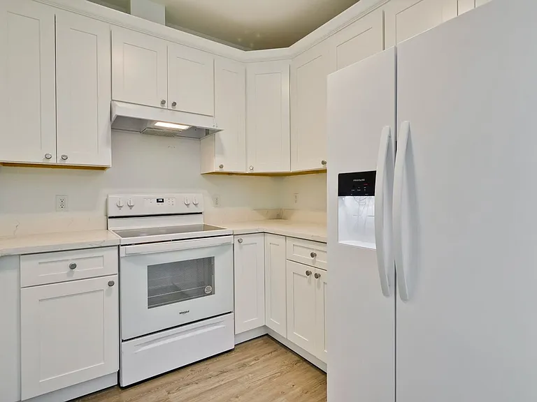 453 E Okeefe St #307 — Photo 14
