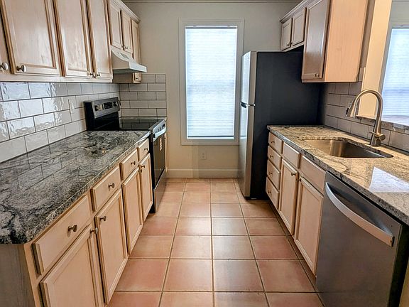 2nd image of 2567 Owen Dr APT C