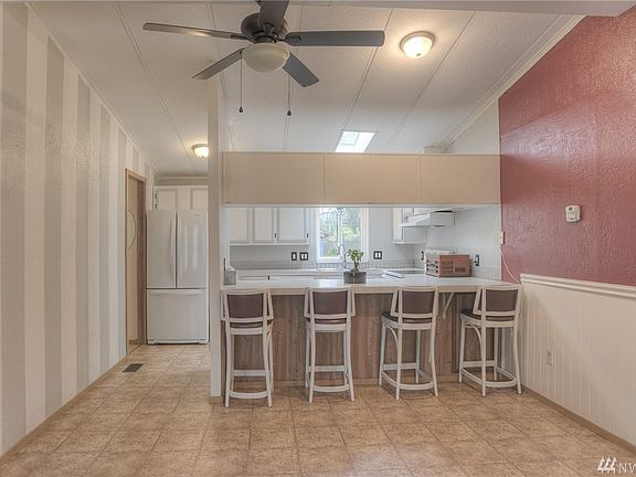 5th image of 542 Glenalda Ct SE